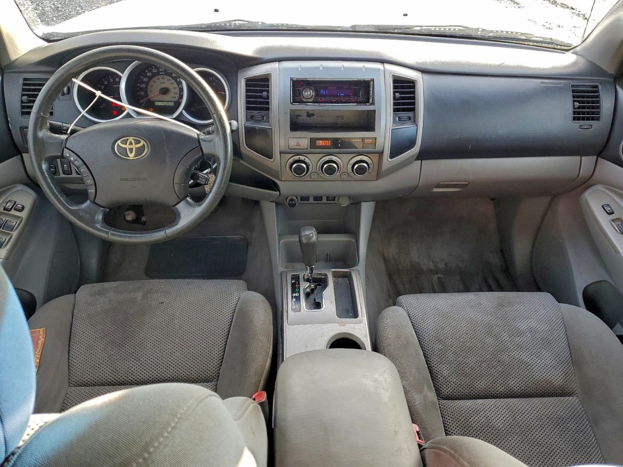 Toyota Tacoma Double Cab Prerunner Image 2