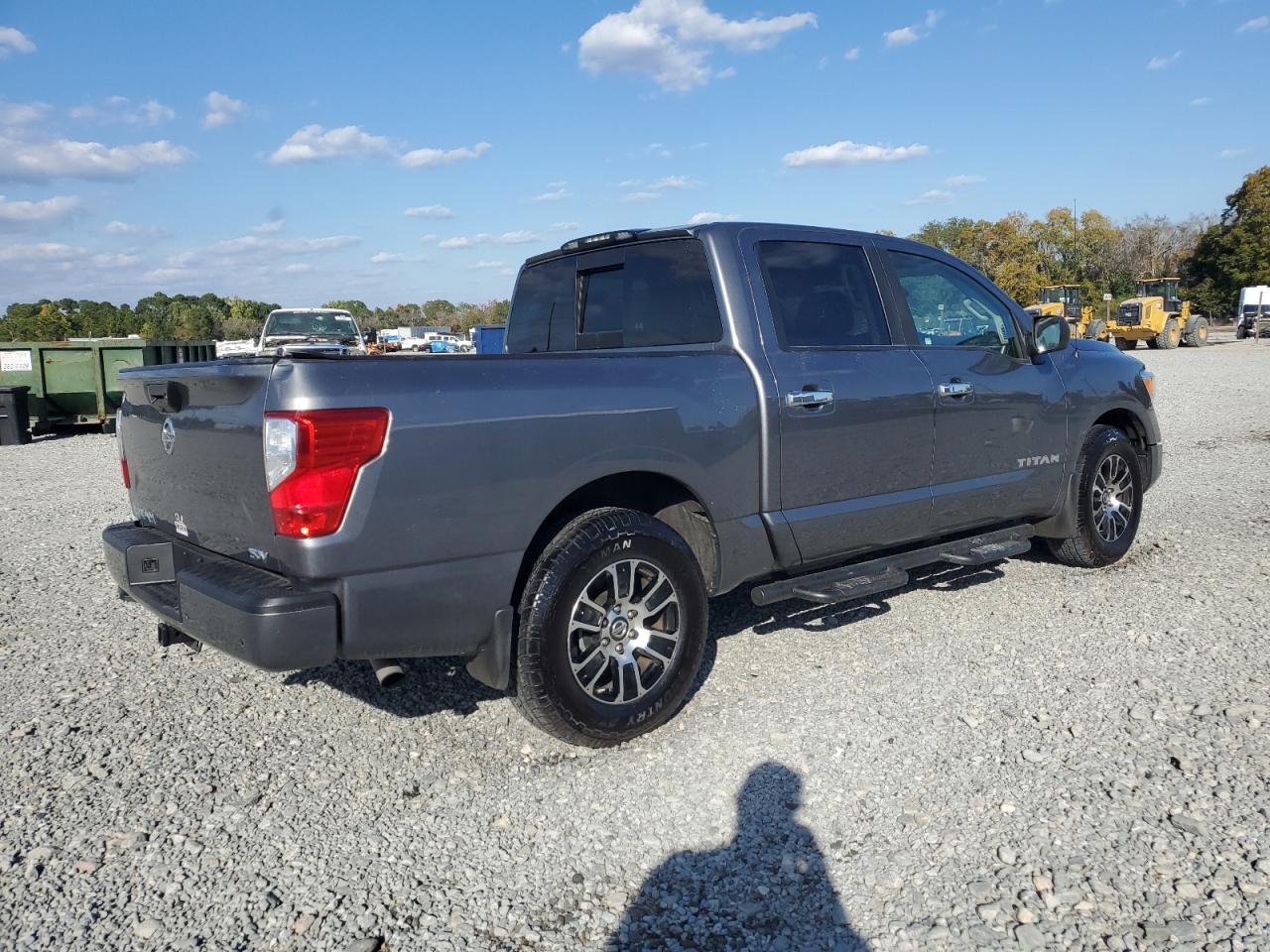 Nissan Titan Sv Image 4