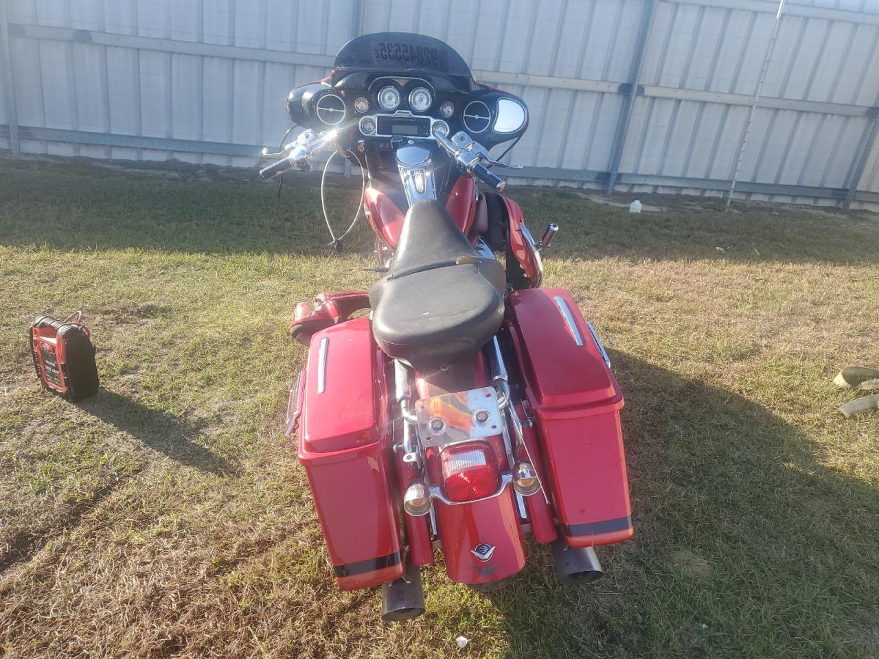 Harley-Davidson Flhtcuse C California Image 6