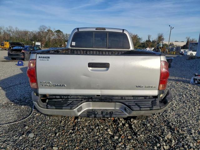 Toyota Tacoma Access Cab Image 4