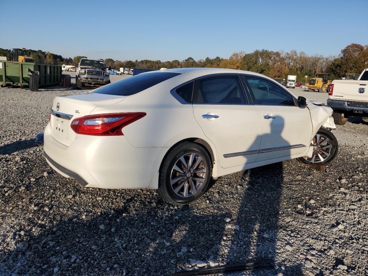 Nissan Altima 2.5 Image 11