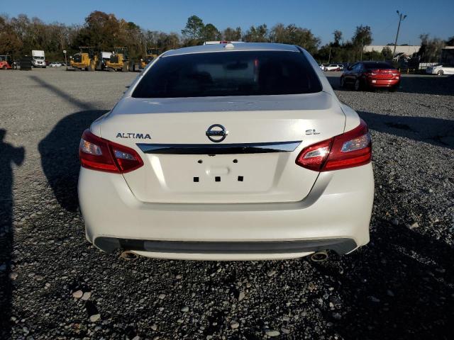 Nissan Altima 2.5 Image 6