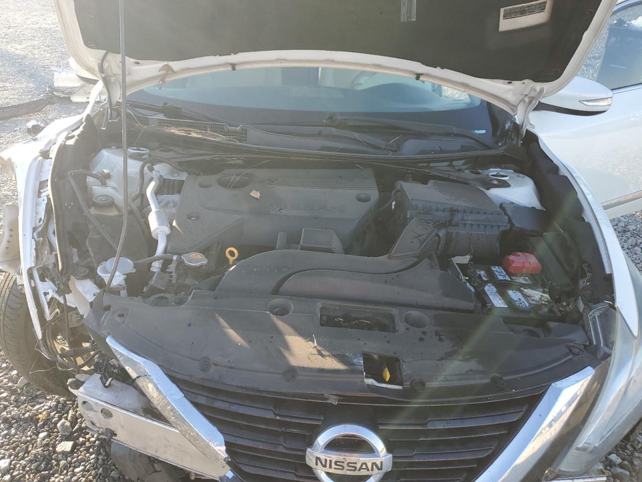 Nissan Altima 2.5 Image 3