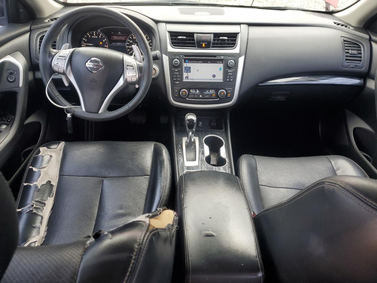 Nissan Altima 3.5sl Image 6