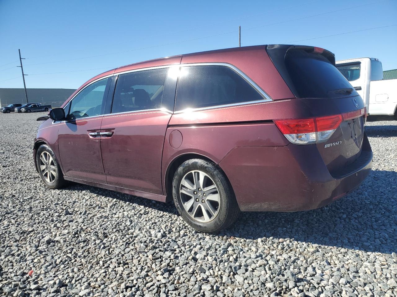 Honda Odyssey Touring Image 3
