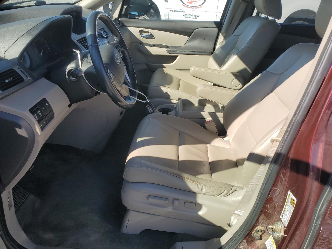 Honda Odyssey Touring Image 6
