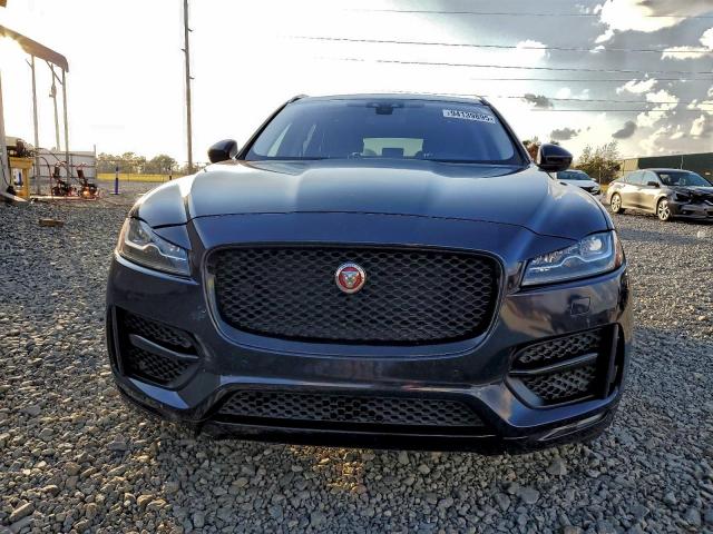 Jaguar F-PACE R - Sport Image 6