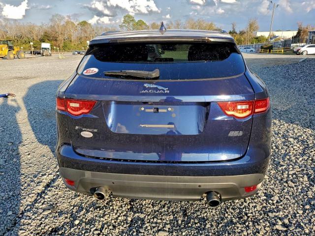 Jaguar F-PACE R - Sport Image 9