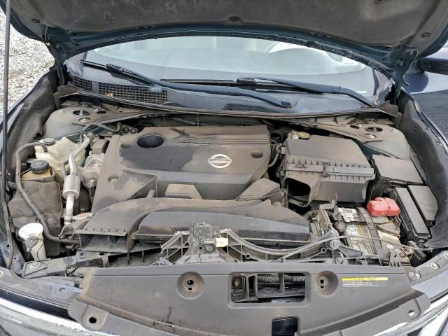 Nissan Altima 2.5 Image 4