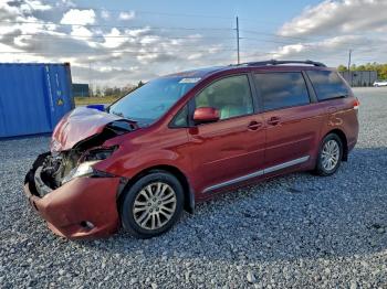  Salvage Toyota Sienna