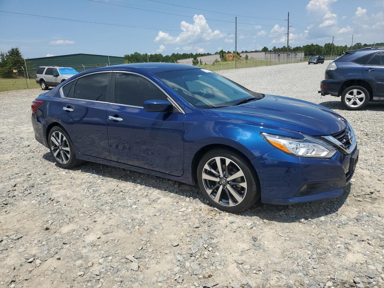Nissan Altima 2.5 Image 3