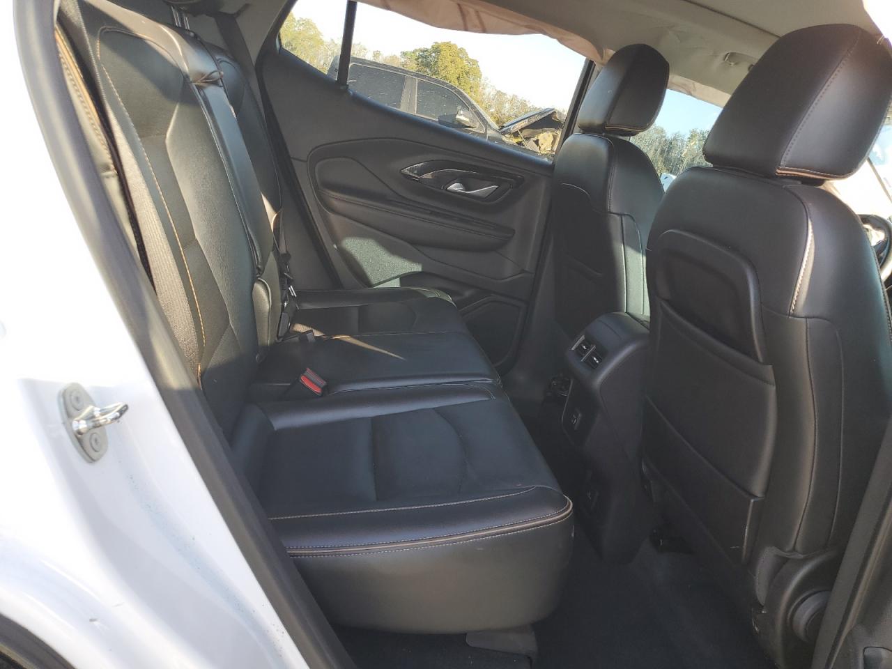 GMC Terrain At At4 Image 4