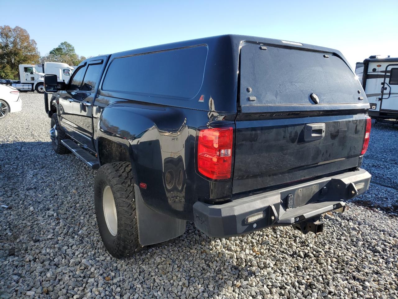 Chevrolet Silverado K3500 Ltz Image 4