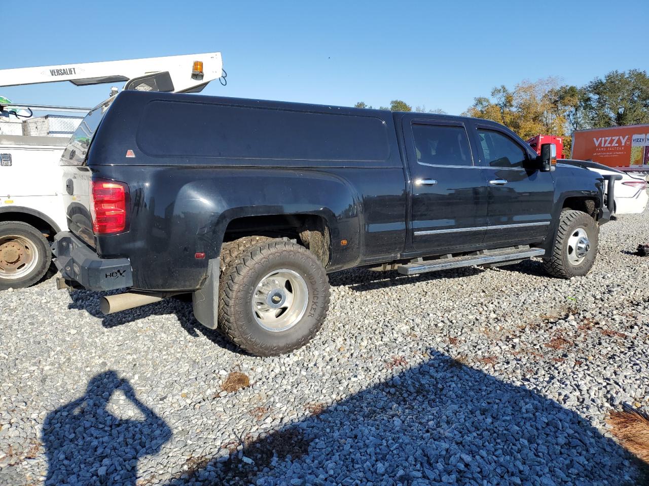 Chevrolet Silverado K3500 Ltz Image 2