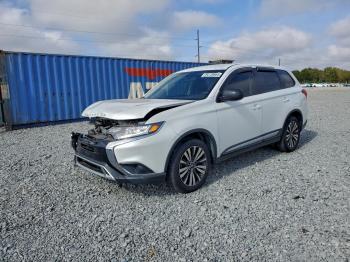  Salvage Mitsubishi Outlander