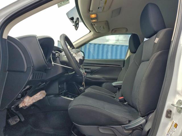 Mitsubishi Outlander Es Image 7