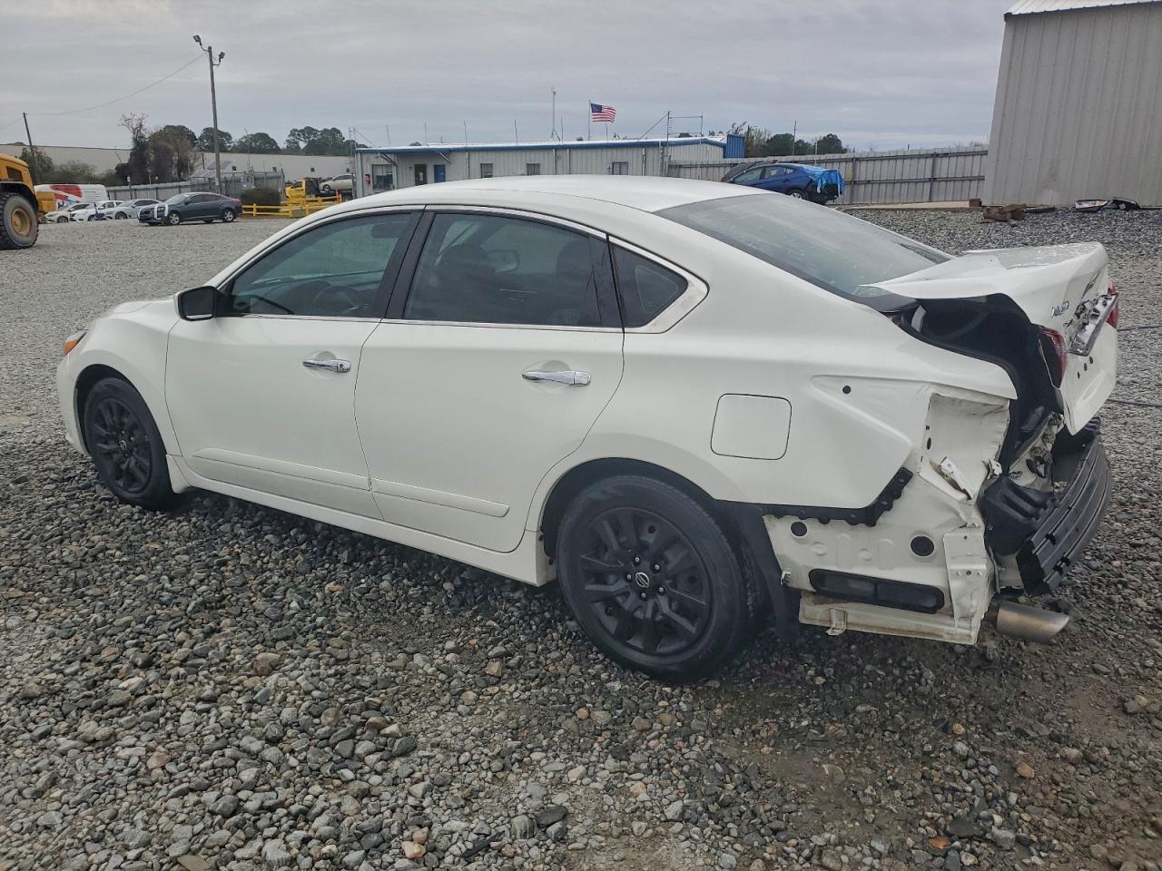 Nissan Altima 2.5 Image 3