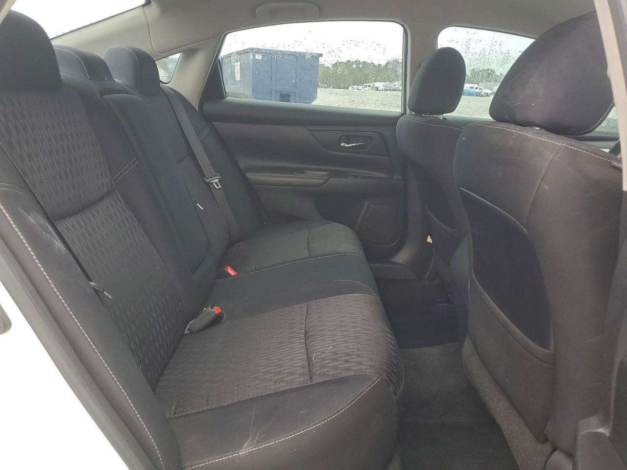 Nissan Altima 2.5 Image 8