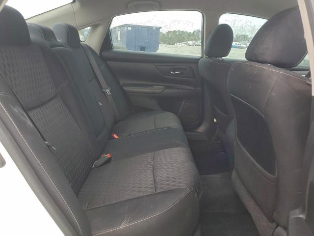 Nissan Altima 2.5 Image 8