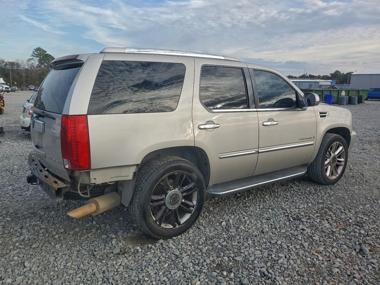 Cadillac Escalade Luxury Image 5