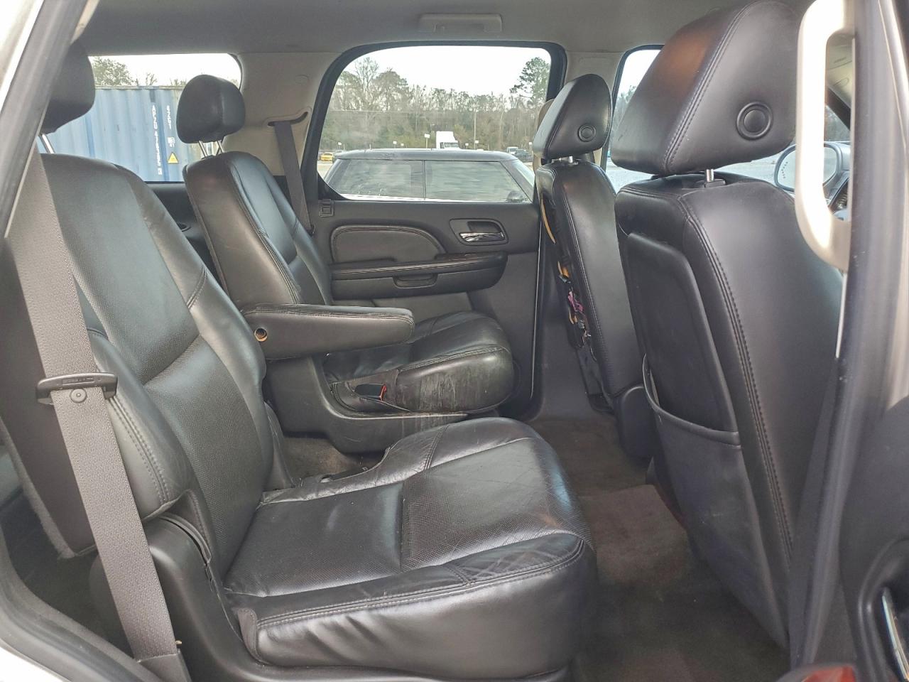 Cadillac Escalade Luxury Image 7