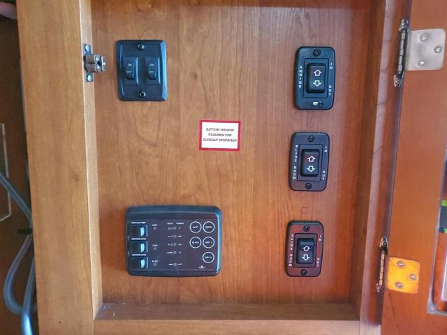 Dutchmen Coleman Image 3