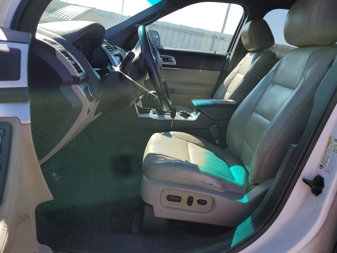 Ford Explorer Xlt Image 7