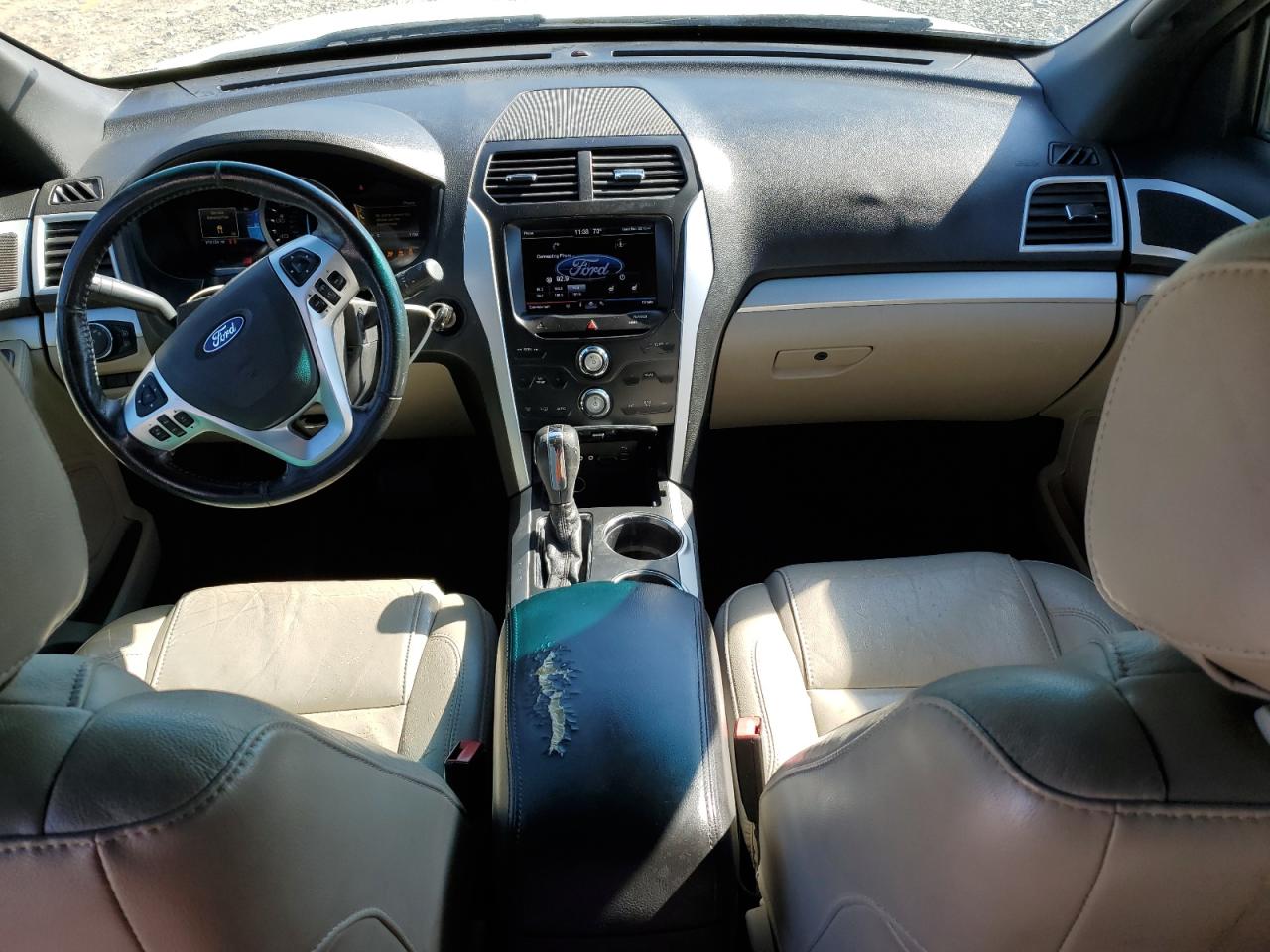 Ford Explorer Xlt Image 11