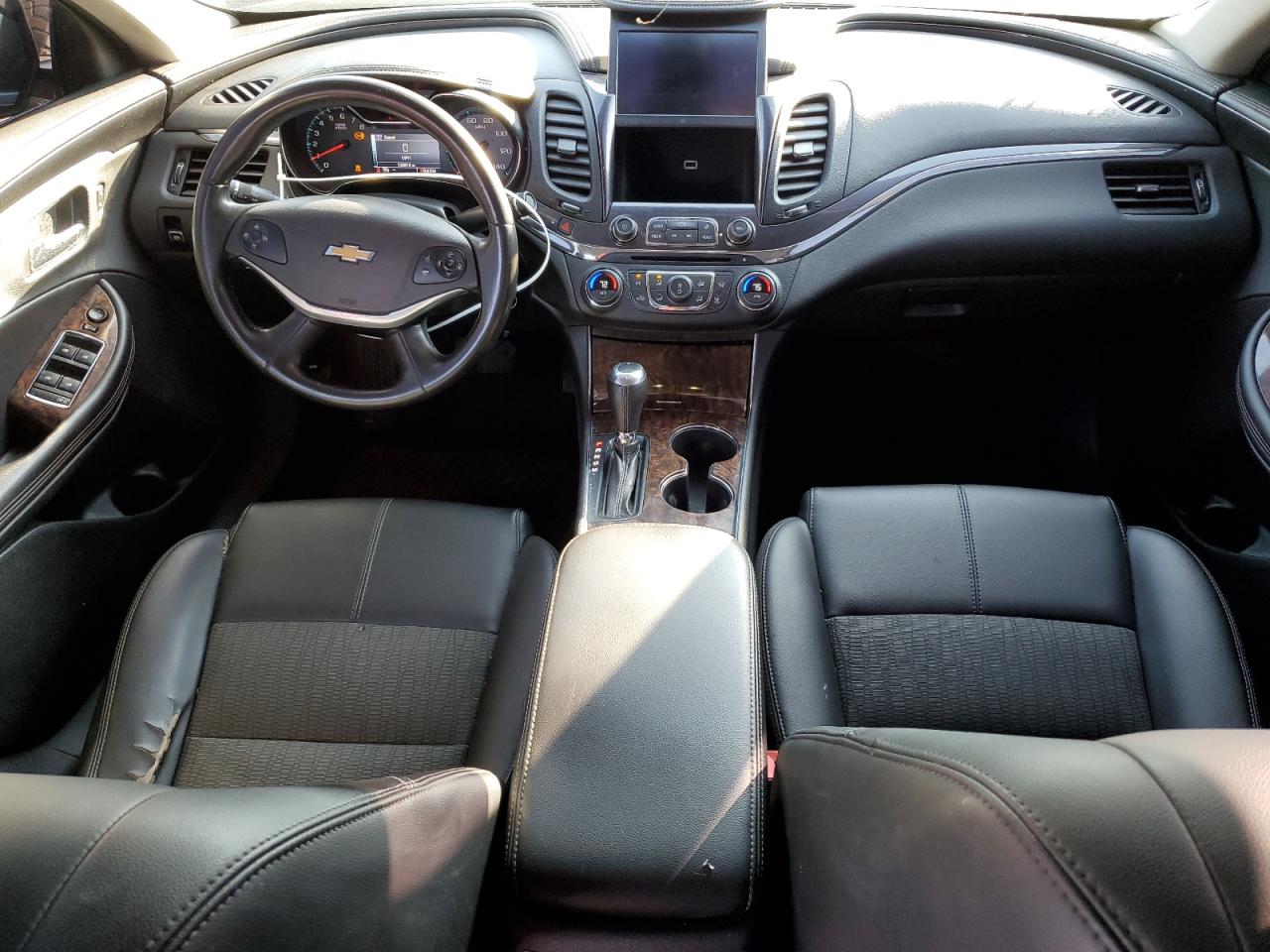 Chevrolet Impala Lt Image 2