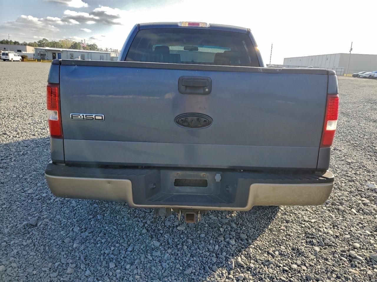 Ford F-150 Supercrew Image 6
