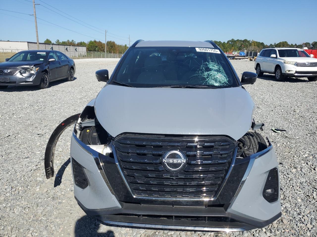 Nissan Kicks Sr Image 2