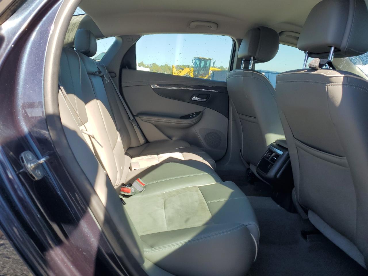 Chevrolet Impala Lt Image 10