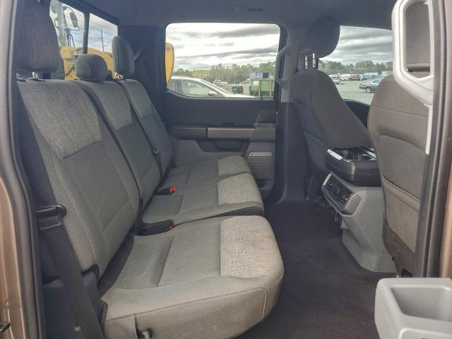 Ford F-150 Supercrew Image 5