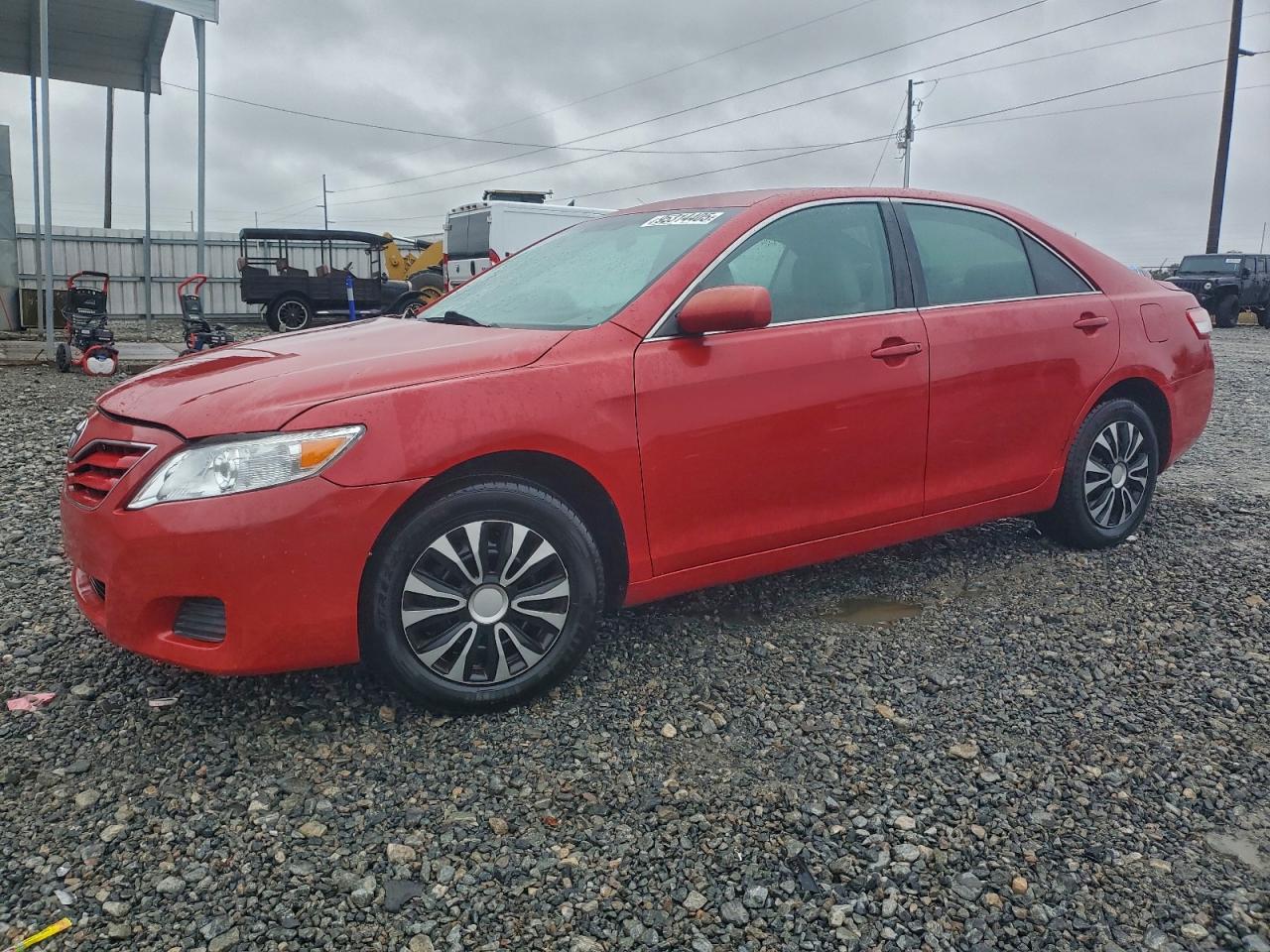 Toyota Camry Base Image 1