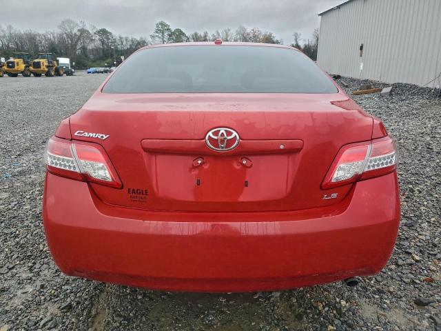 Toyota Camry Base Image 4
