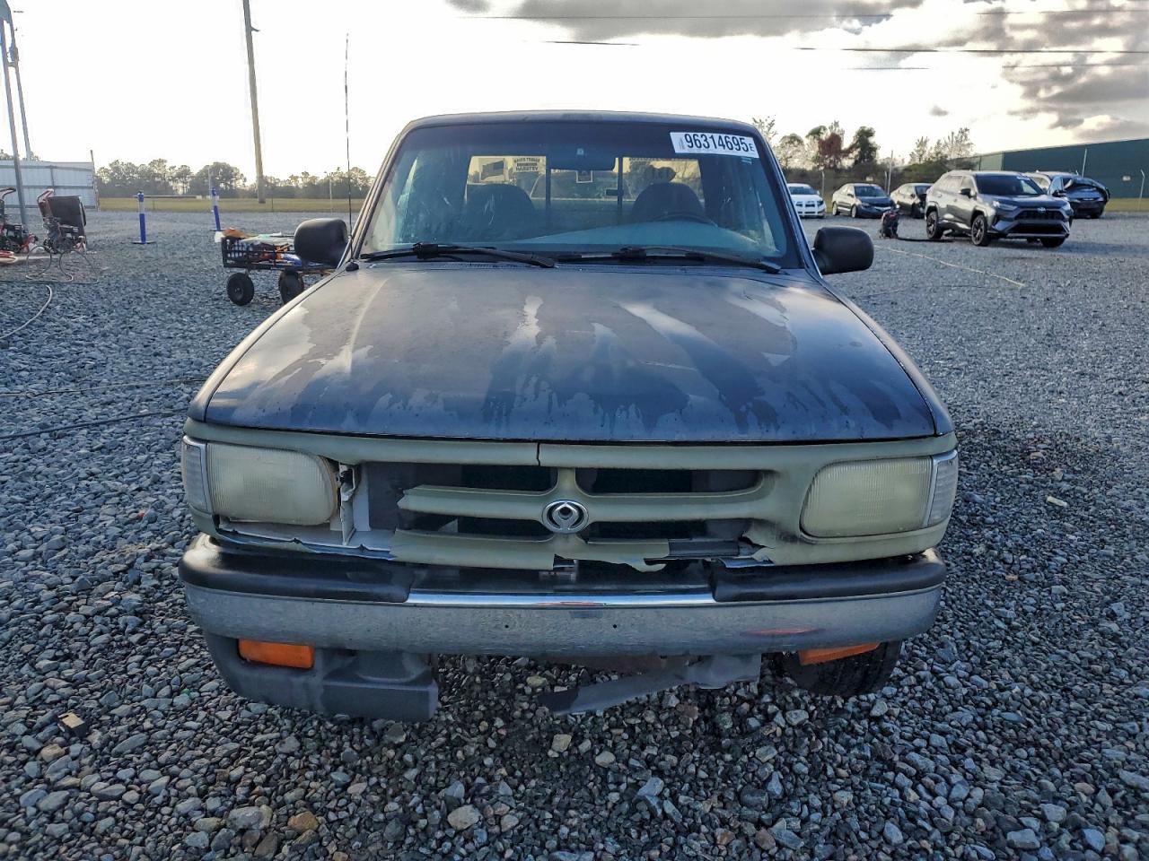 Mazda B Series Cab Plus Image 7