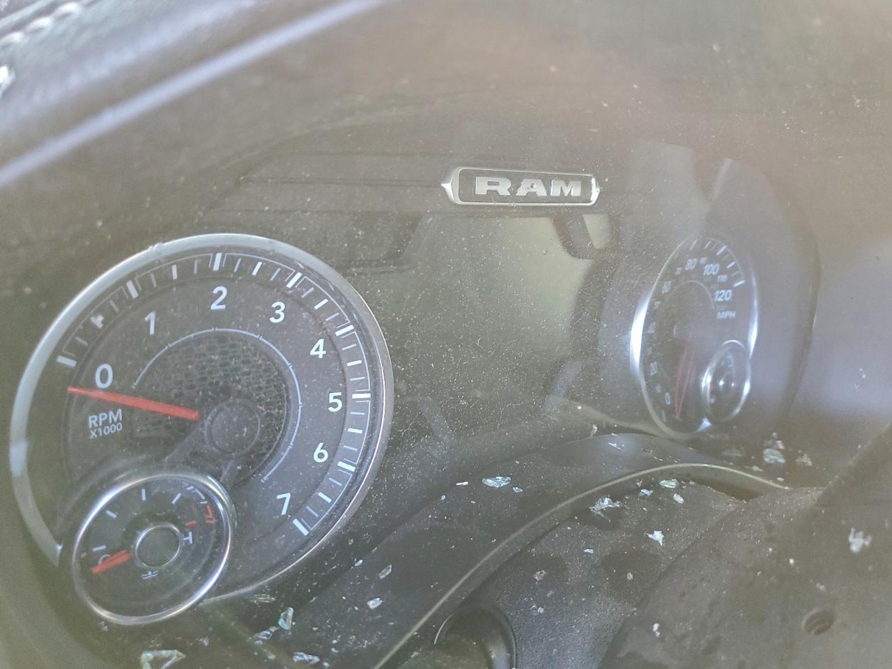 Ram 1500 Laramie Image 10