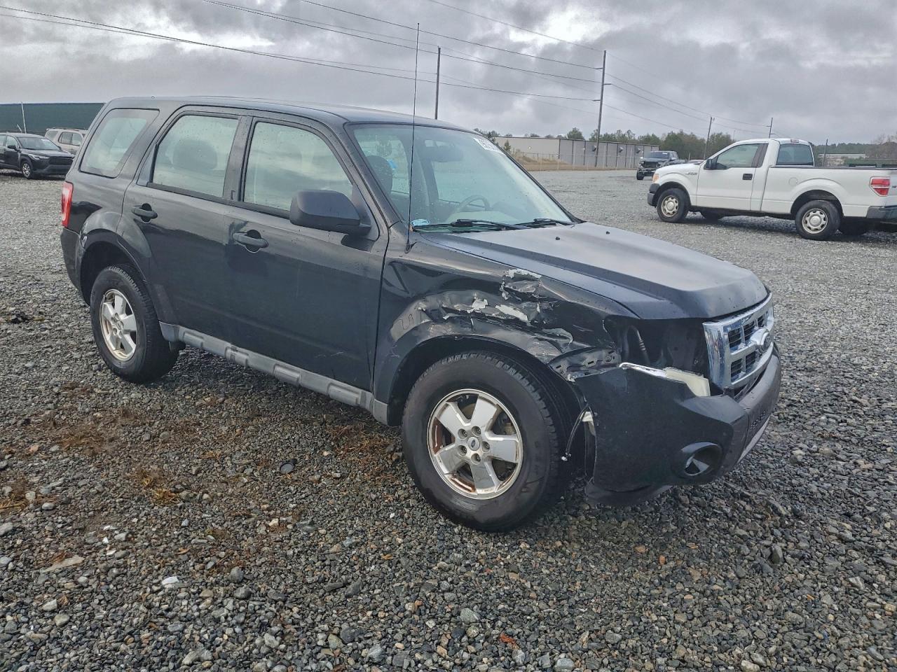 Ford Escape Xls Image 6