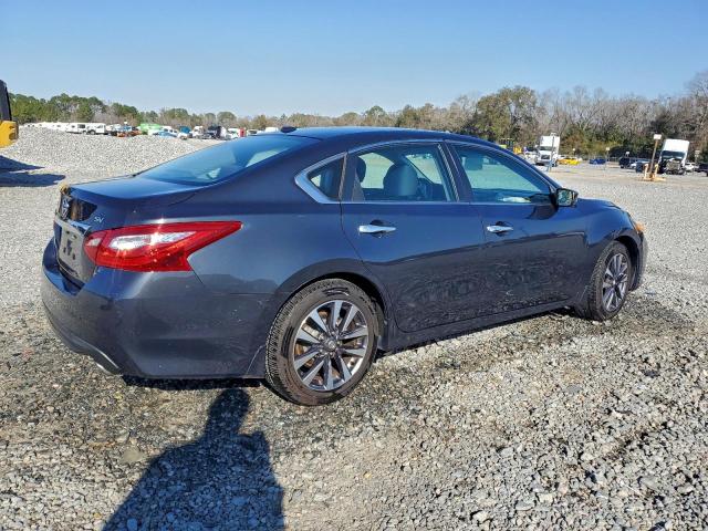 Nissan Altima 2.5 Image 3