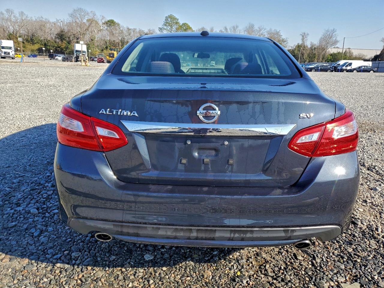 Nissan Altima 2.5 Image 5