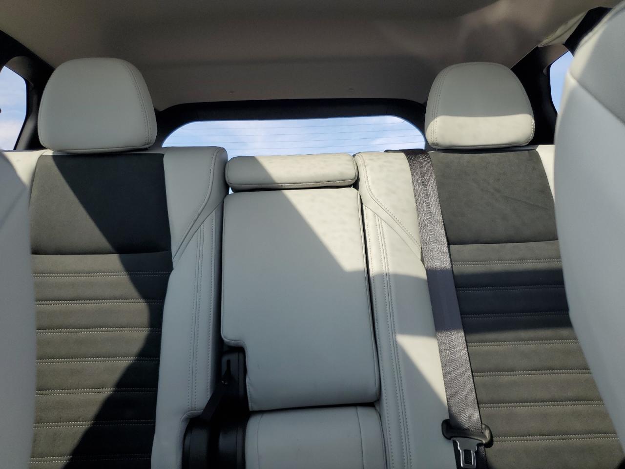 Mitsubishi Outlander Se Image 14