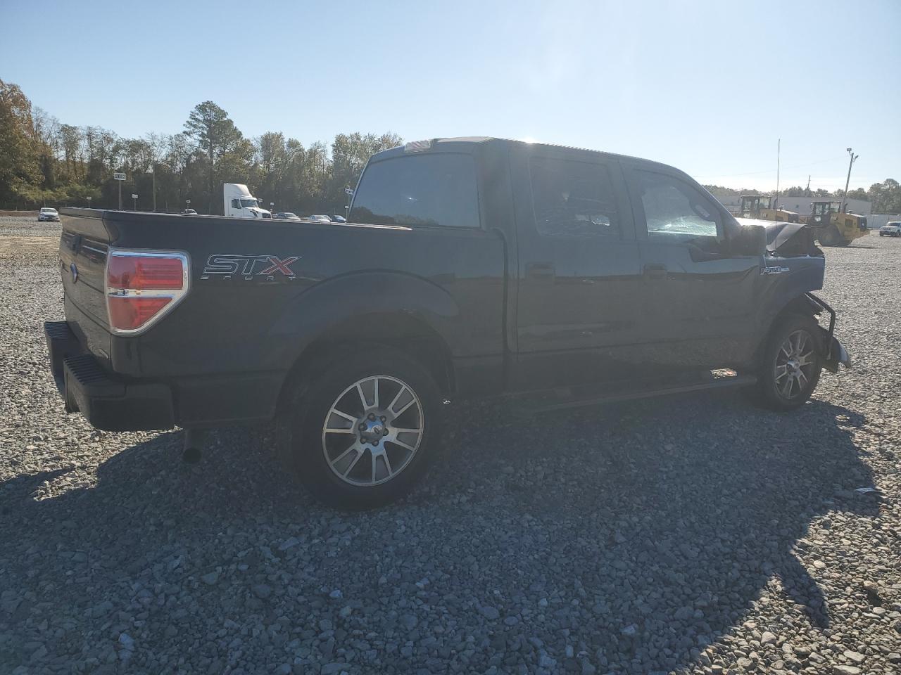 Ford F-150 Supercrew Image 2