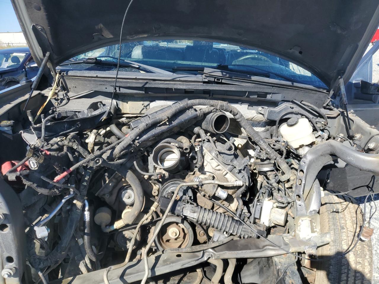 Ford F-150 Super Cab Image 12