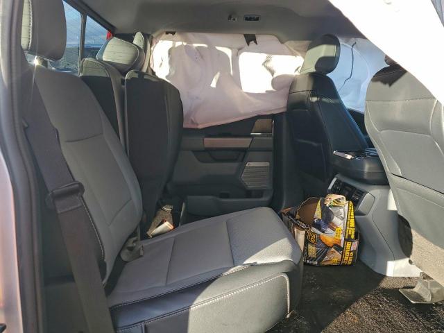 Ford F-150 Supercrew Image 13