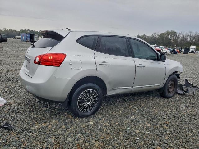 Nissan Rogue S Image 2