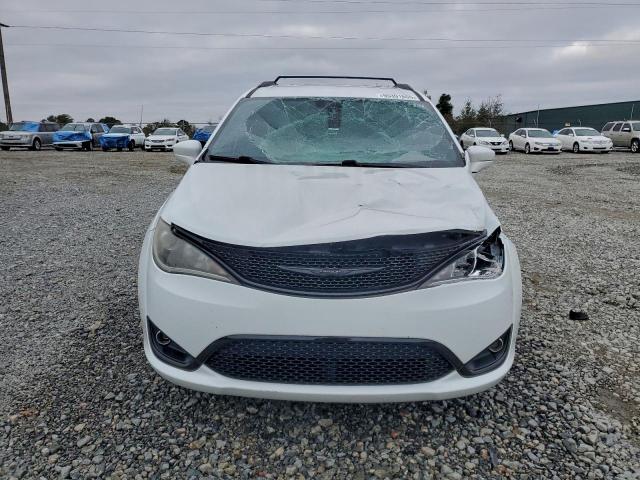 Chrysler Pacifica Touring L Image 13