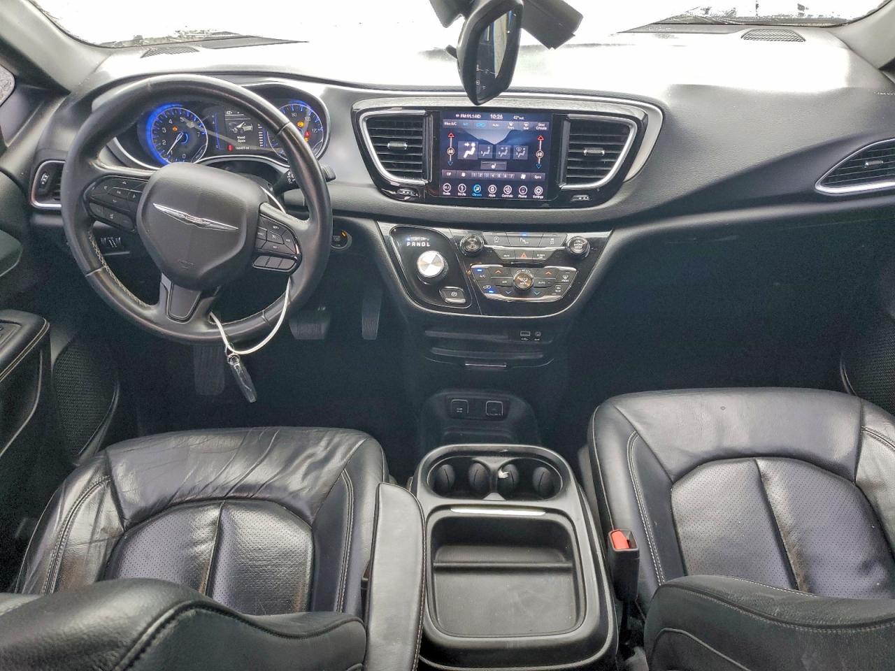 Chrysler Pacifica Touring L Image 6