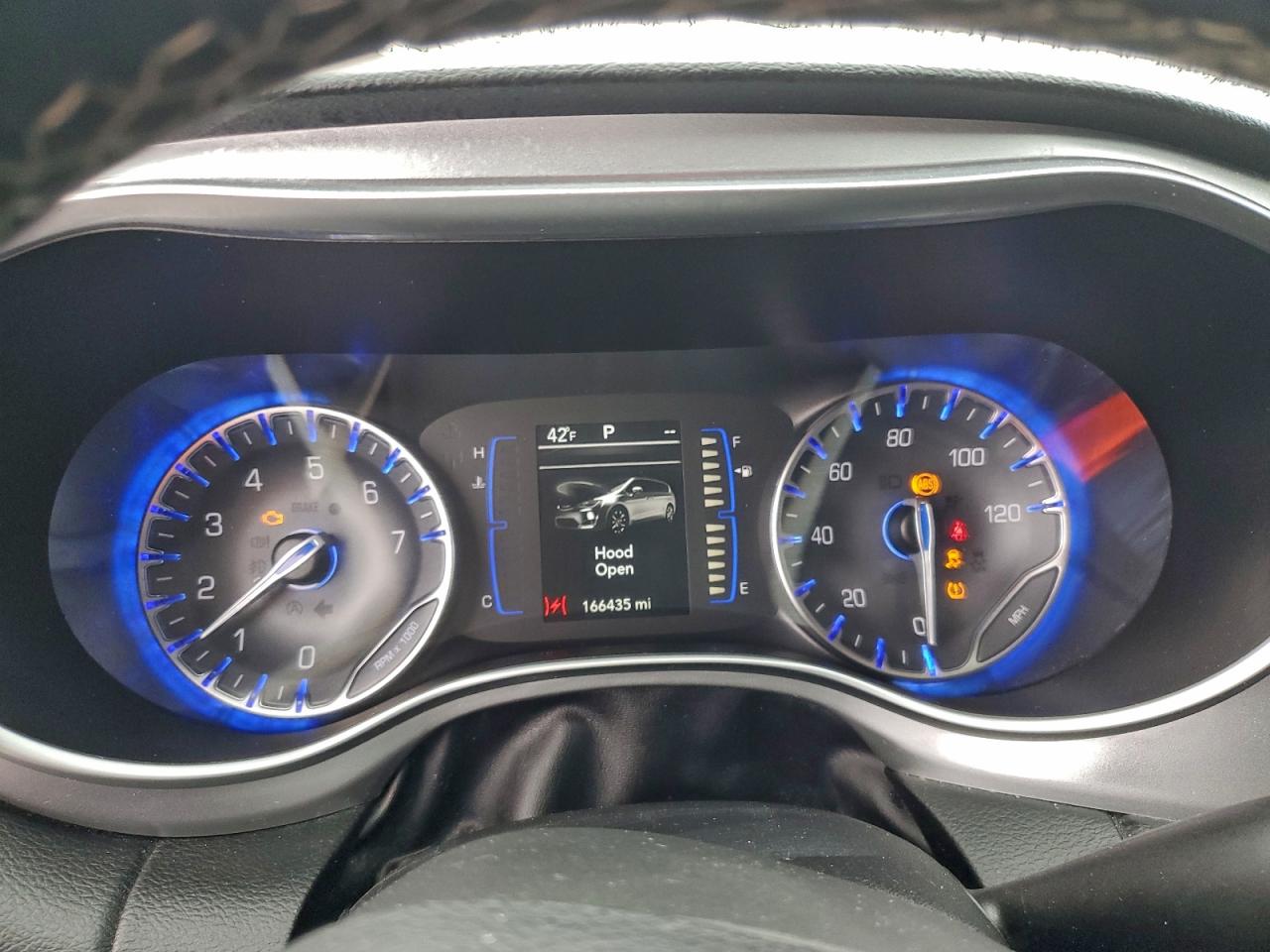 Chrysler Pacifica Touring L Image 12