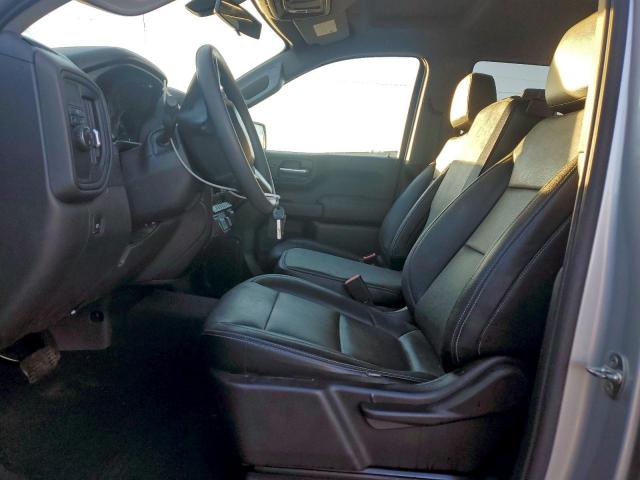 Chevrolet Silverado C1500 Custom Image 6