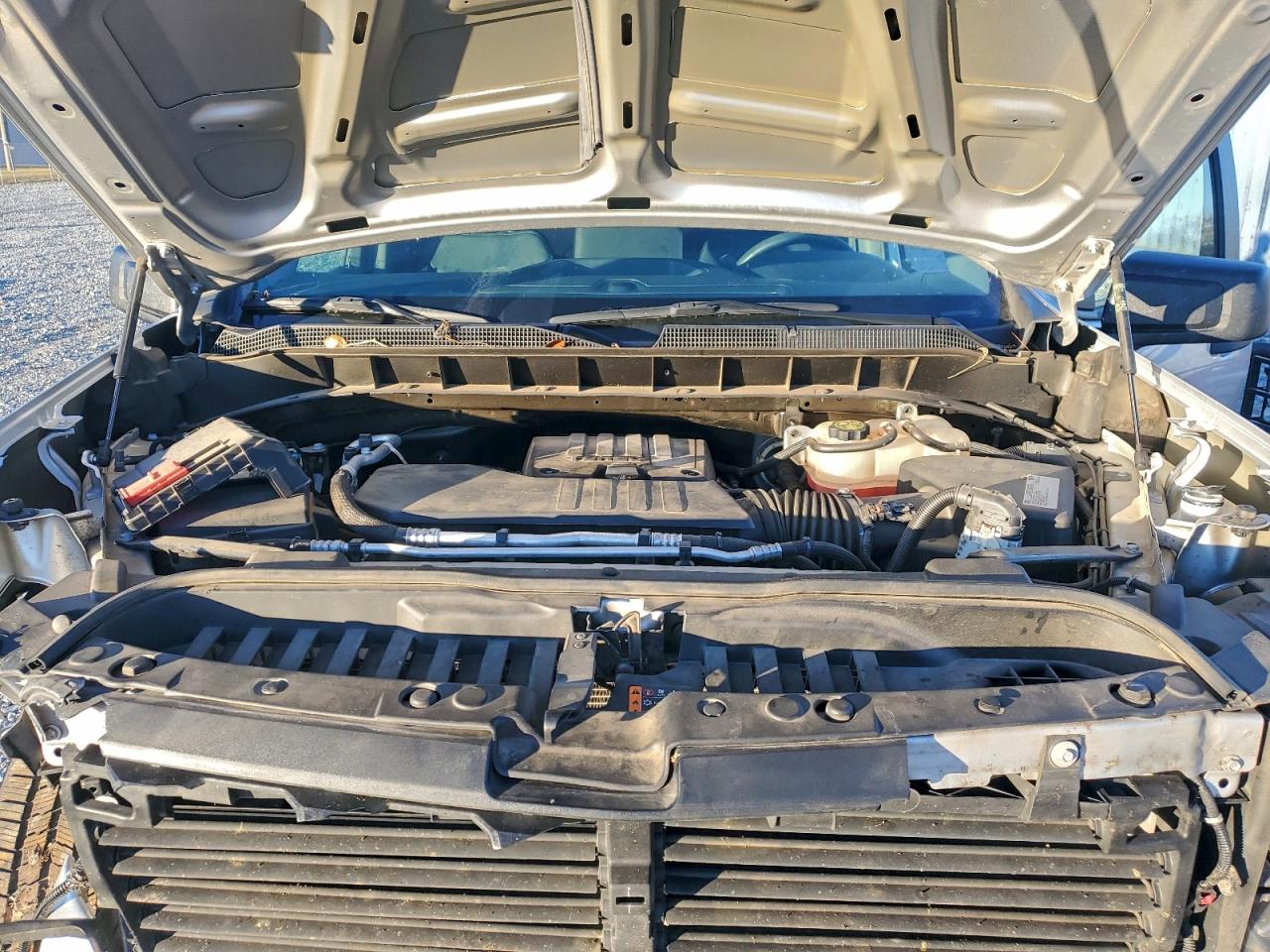 Chevrolet Silverado C1500 Custom Image 4